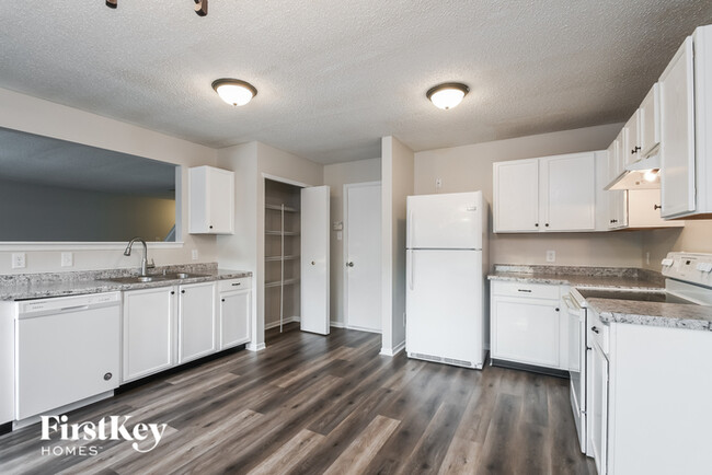 Building Photo - 8365 S Firefly Dr