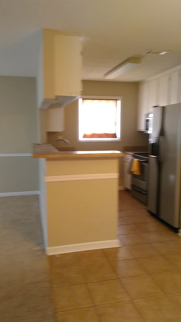 Foto del edificio - Coming Soon- 112 N. Springivew Drive