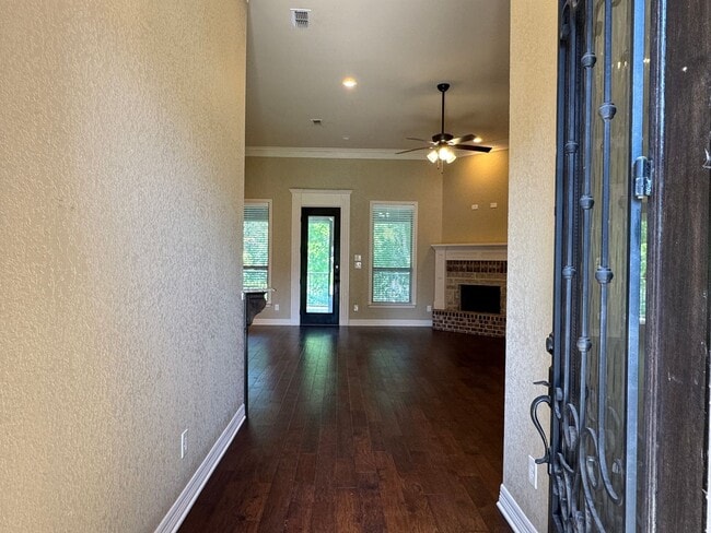 Building Photo - 11248 Fox Trail