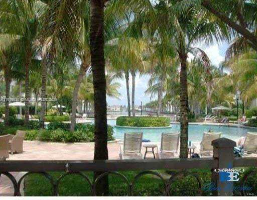 Foto del edificio - 3390 NW 126th Terrace