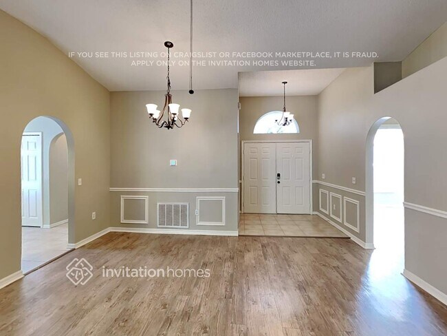 Foto del edificio - 24829 Ravello St