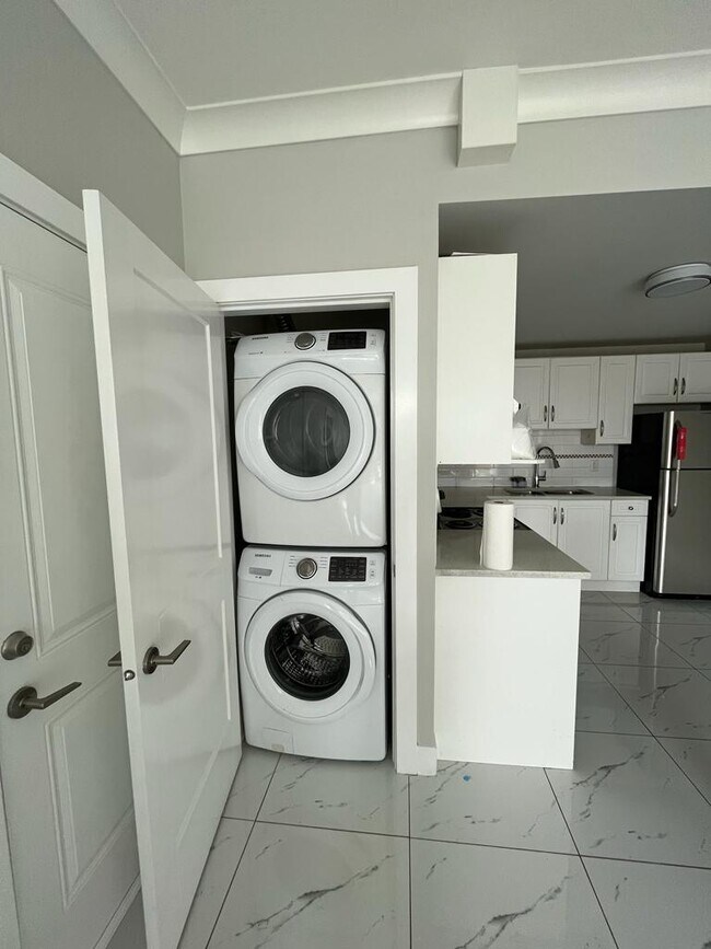 Photo du bâtiment - 7673 155 St