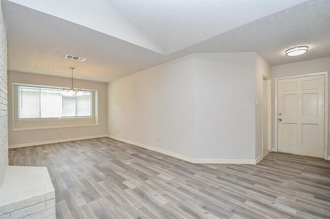 Building Photo - 3119 Williams Cir