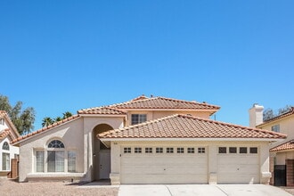 Building Photo - 5616 Red Bluff Dr