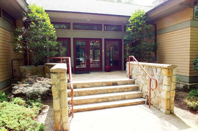 Building Photo - 10 Bowie Pl