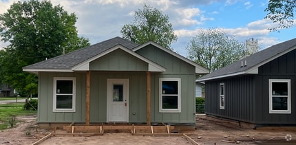 Building Photo - 214 N 13th St