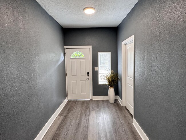 Photo - 1216 E 33rd Ave House