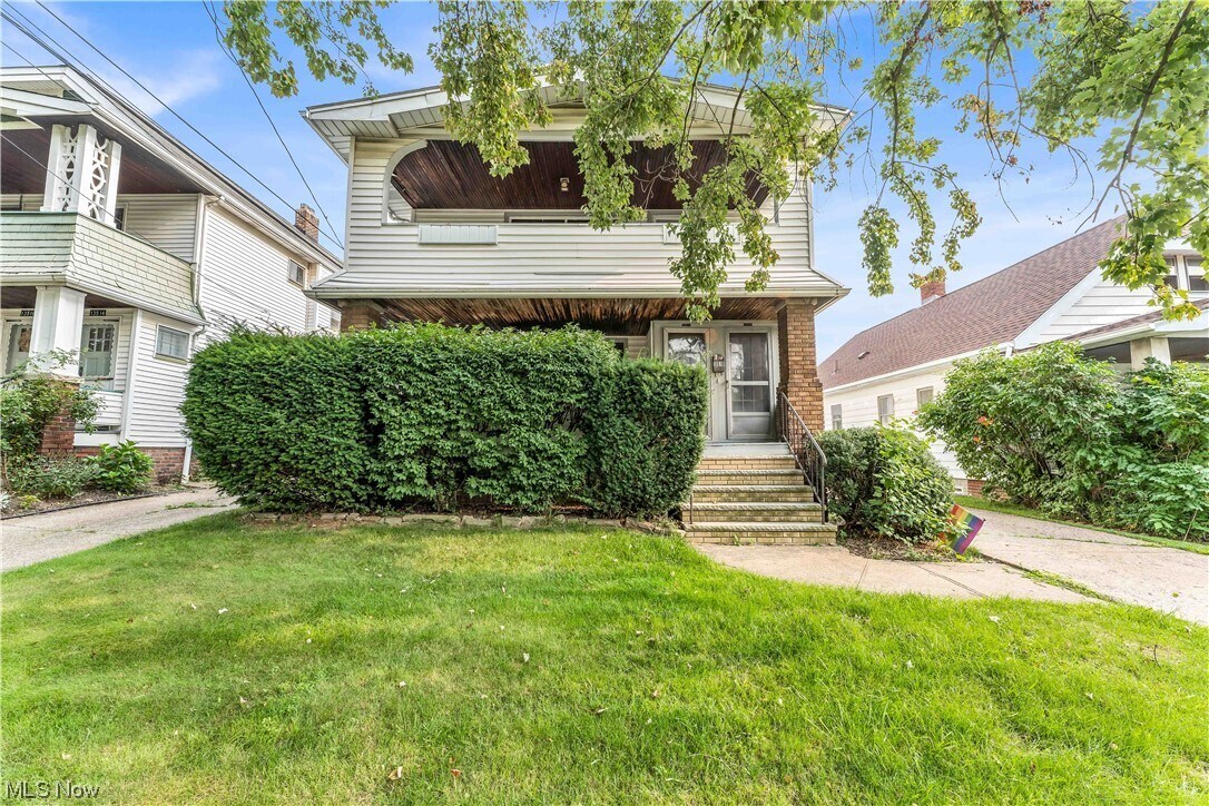 13510 Fairwood Dr Unit UP, Cleveland, OH 44111 Apartment for Rent in