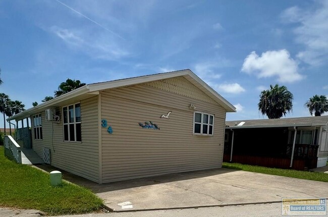 Building Photo - 34 Abalone Cir