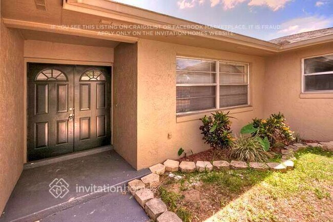 Foto del edificio - 520 Mahogany Dr