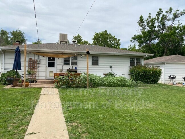 Foto del edificio - 206 W Chester St