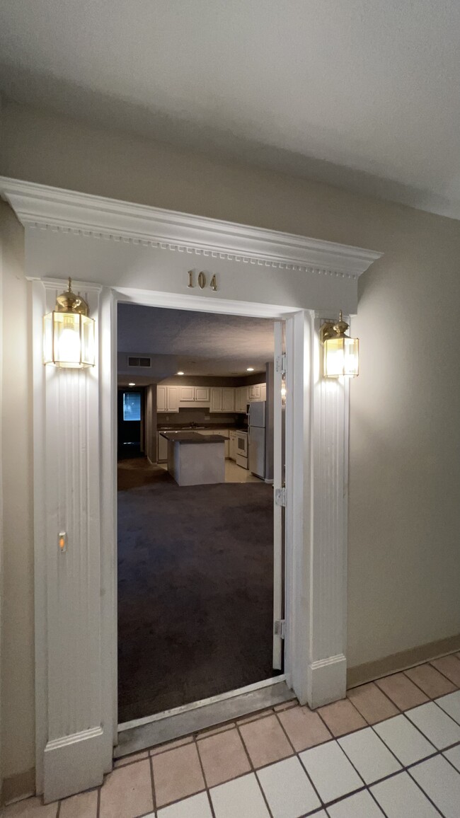 Building Photo - 4204 Browns Ln