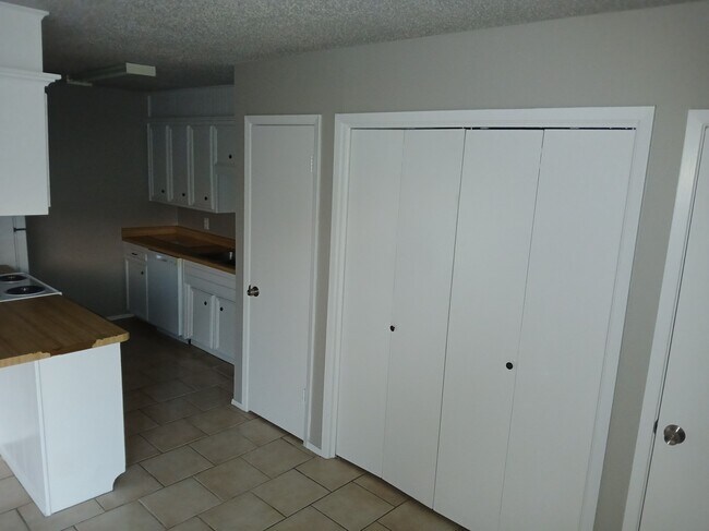 Foto del edificio - 432 SW Thomas St