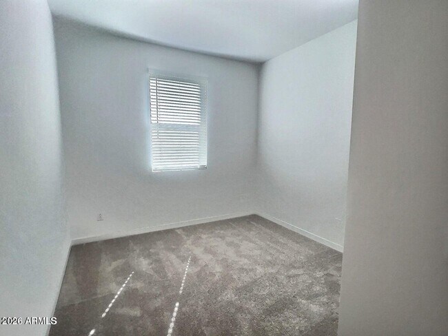 Building Photo - 9861 E Tamery Ave