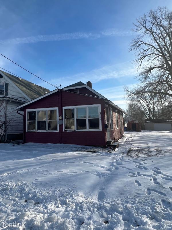 Primary Photo - 2 br, 1 bath House - 910 E Marietta Ave