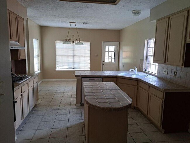 Building Photo - 14211 Torrey Vista Dr