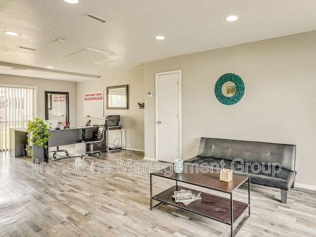 Foto del edificio - 1402 SW 59th St