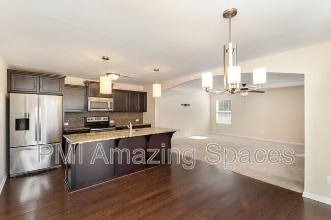 Building Photo - 4524 Stone Mountain Dr