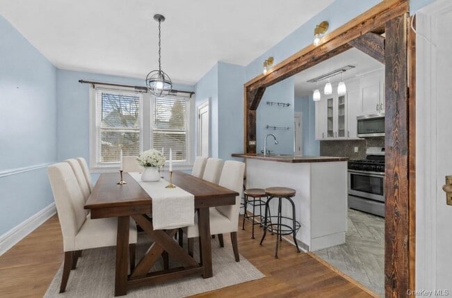 Foto del edificio - 22 Stephenson Blvd