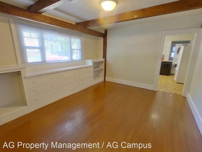 Foto del edificio - 5 br, 2 bath House - 992 East 19th Ave