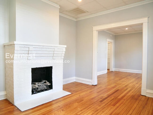 Building Photo - 3060 Stockton St