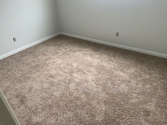 Foto del edificio - 6342 Springfield St