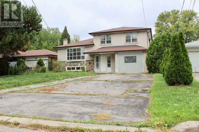 Building Photo - 8 Doverwood Ct