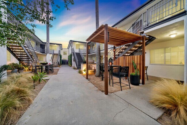 Foto del edificio - 315 Junipero Ave