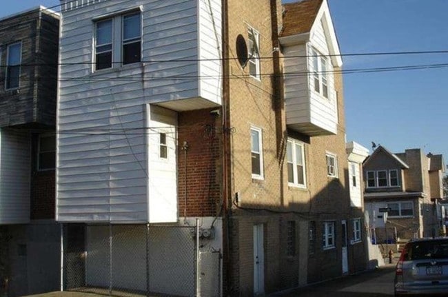 Building Photo - 7128 Marsden St