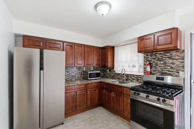 Building Photo - 8 Van Nostrand Ave