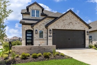 Building Photo - 21203 Electric Lgt Trl