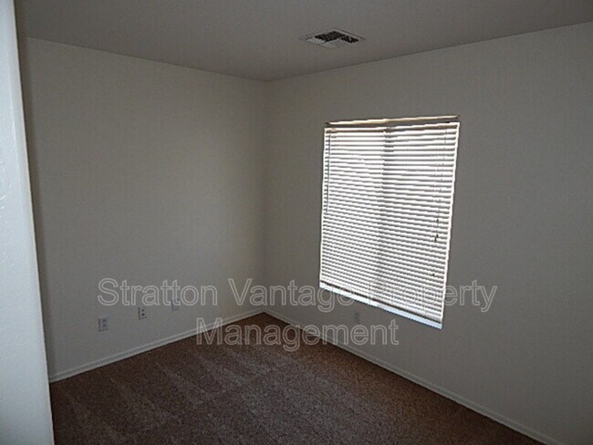 Foto del edificio - 12537 W. Ash St.