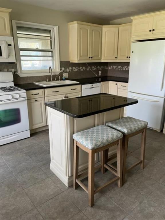 Building Photo - 3941 Freemansburg Ave