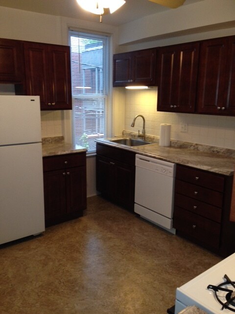 Foto del edificio - 3046-2 N Southport Ave