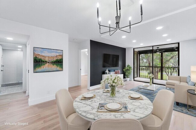Foto del edificio - 6795 Huntington Ln