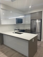 Building Photo - 45500-45500 Market Way