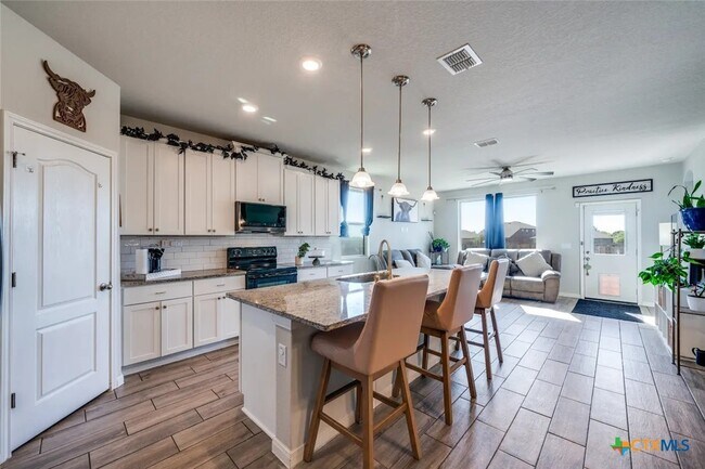 Building Photo - 1390 Rios Bend Dr