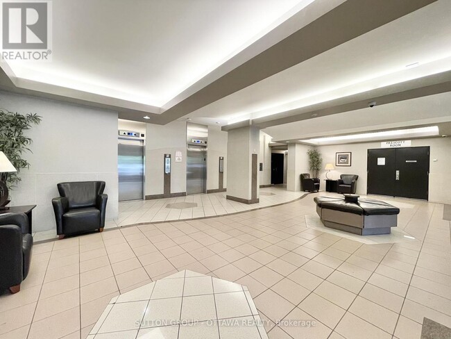 Building Photo - 900 Dynes Rd