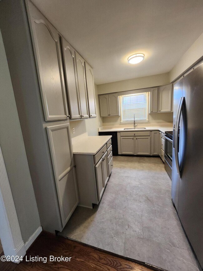 Foto del edificio - 4605 Fox Run Rd