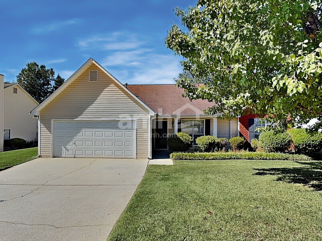 Foto principal - 210 Summer Hill Cir