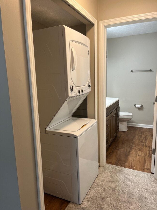 Foto del edificio - 6719 Gunston Ln