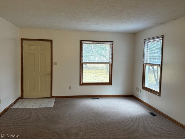 Foto del edificio - 4044 Mogadore Rd