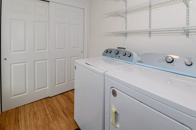 Building Photo - 162 Roosevelt Trl