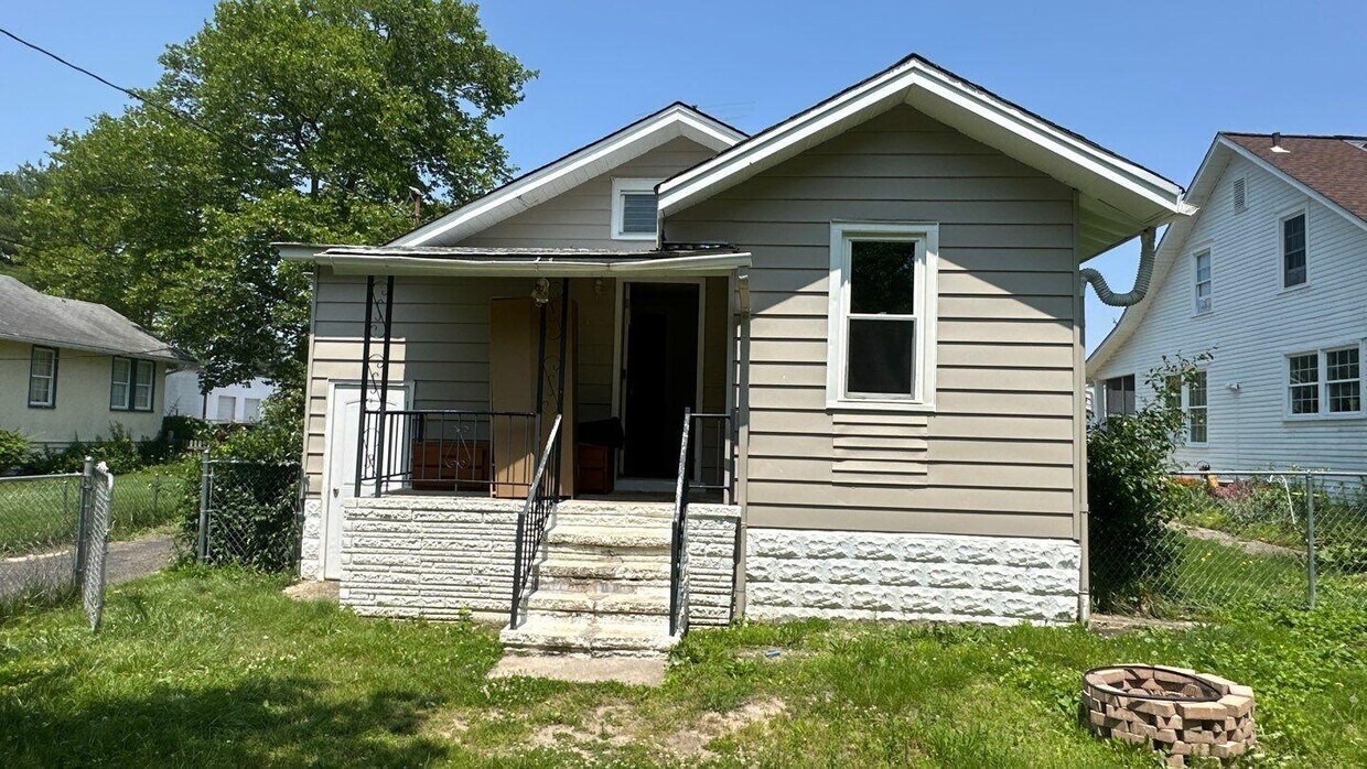 Primary Photo - 408 Havana Ave