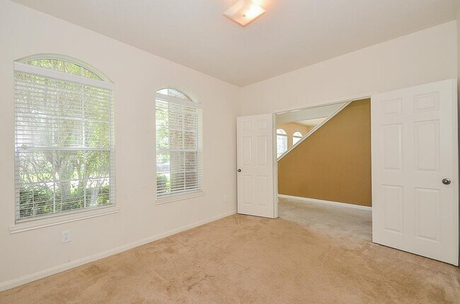 Foto del edificio - 22310 Bent Bridge Ln
