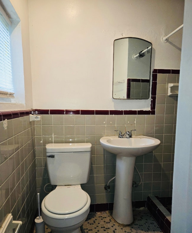 Building Photo - 8010 SE US Hwy 301