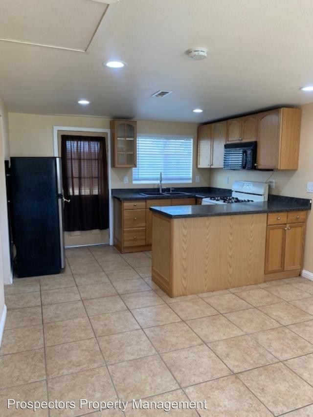 14500 Crowner Ave, San Martin, CA 95046 Room for Rent in San Martin
