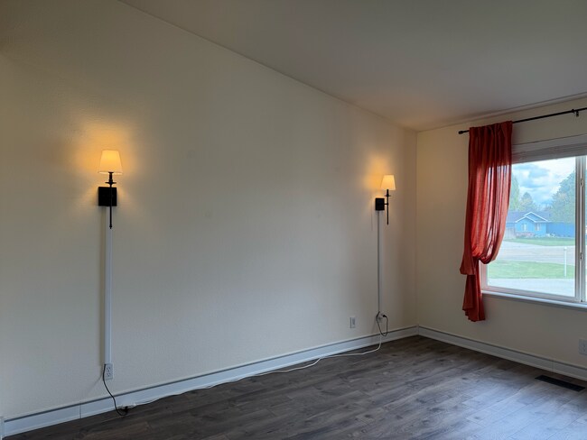 Foto del edificio - 8103 Waterfowl Ave