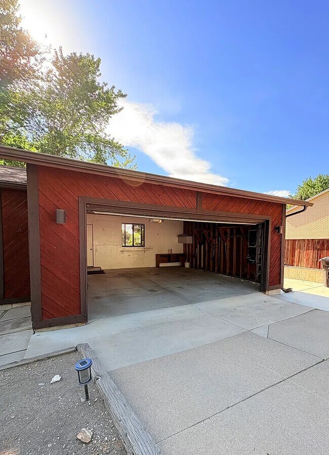 Foto del edificio - 1167 Deerfield Dr