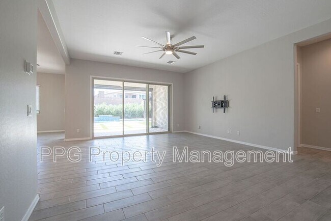 Foto del edificio - 7747 S 167th Ave